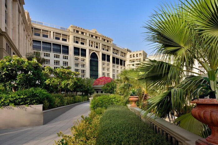 فندق فيرساتشي دبي